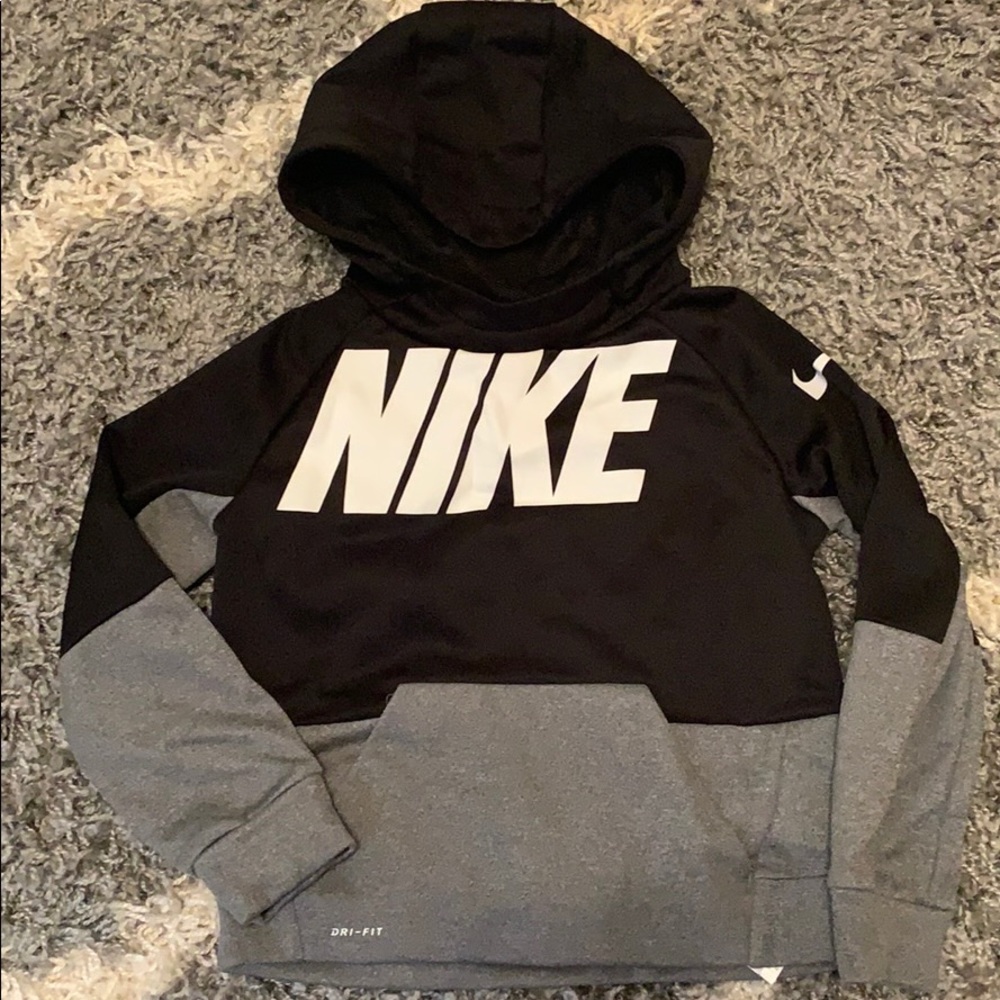Nike dri fit size 3 hoodie